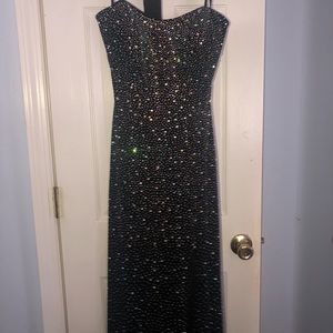 La Femme size 8. Never Worn. NWT